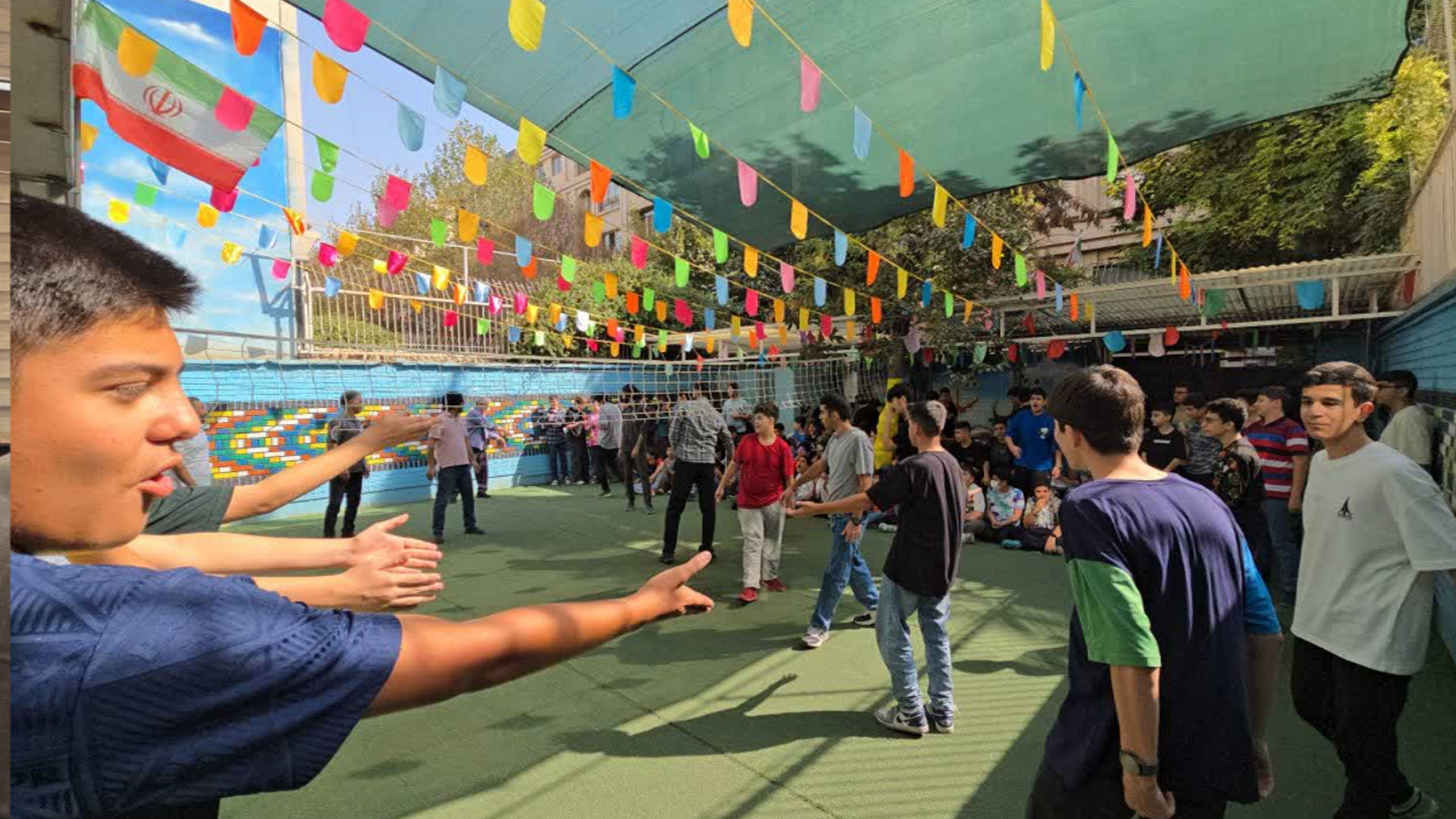 مسابقات والیبال دبیرستان